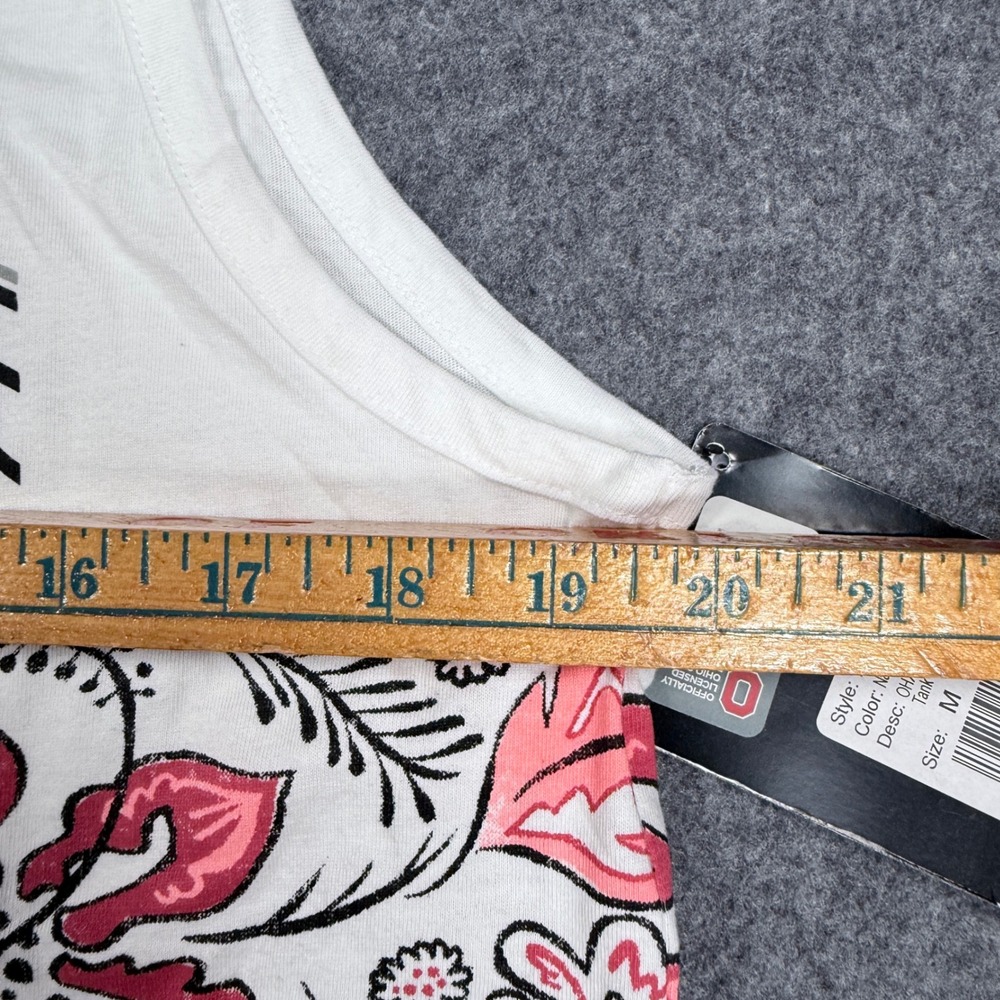 Wes and Willy Ohio State Buckeyes Tank Top White Floral Nantucket Red M 2248OHX - Picture 6 of 9